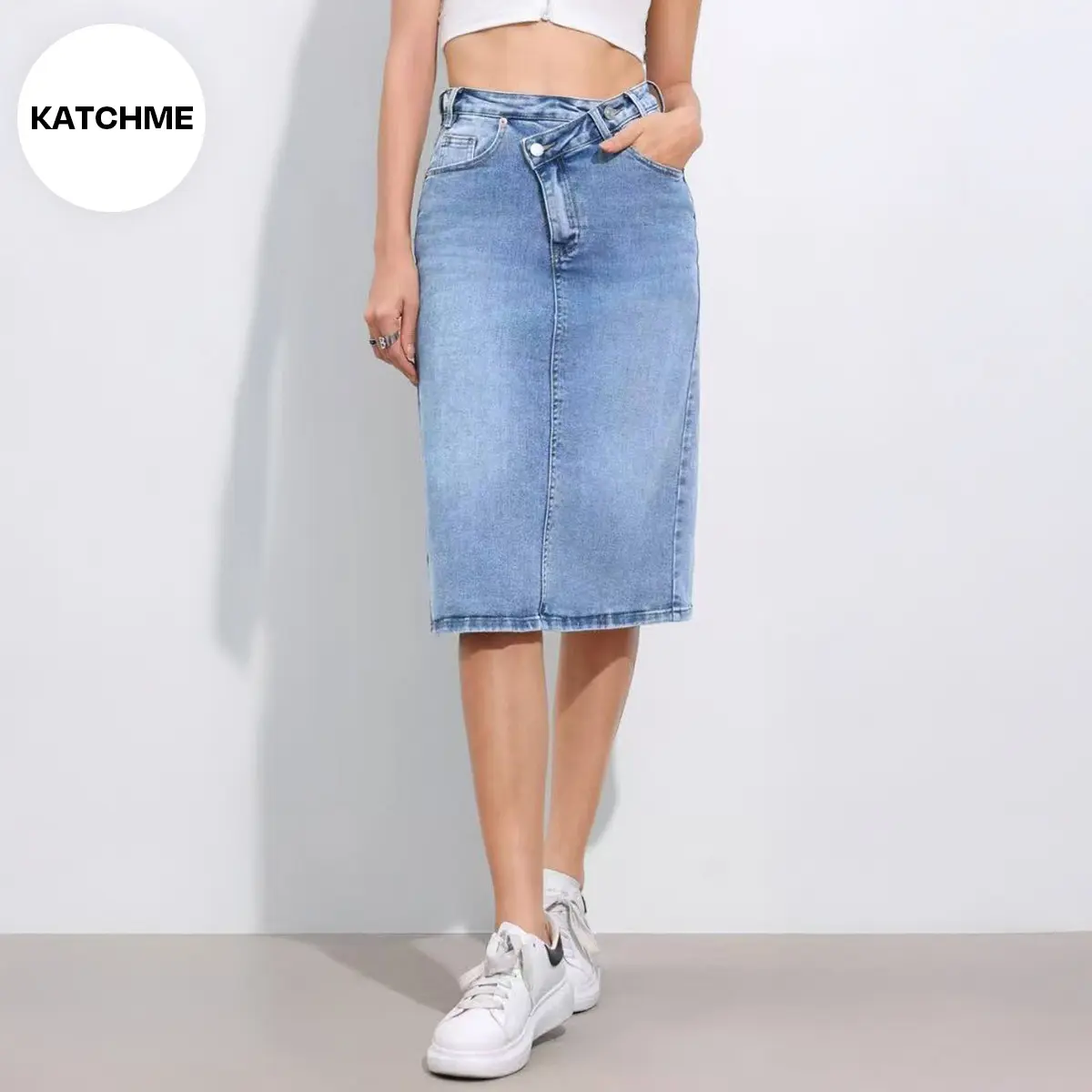 KatchMe Women's Versatile High Waist Multi-Pocket Asymmetric Button Denim Skirt, Street Womenswear, Versatile Women's Bottom for Daily Wear