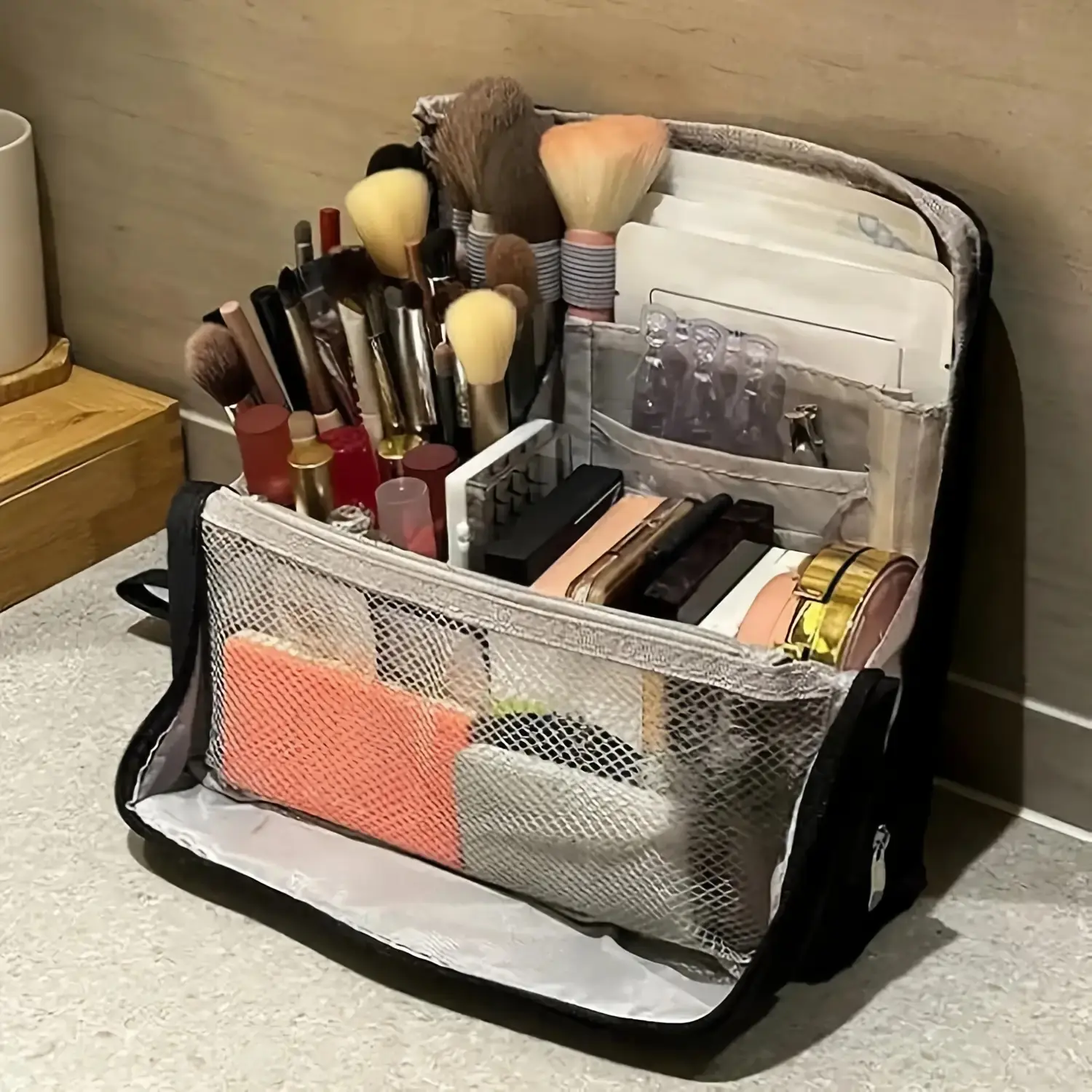 7-Piece Makeup & Toiletry Bag Set with 6 Cosmetic Containers, High-Capacity Geometric Oxford Poly Fabric Organizer, Portable Travel Bag with Handle Strap, Multi-Compartment, Reinforced Base, Polyester, Upright Stand, Upright Form Storage Solution