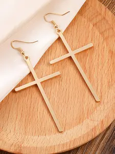 Creative and stylish texture long cross earrings are suitable for daily wear, vacation and dating occasions, and are also a surprising and exquisite small gift