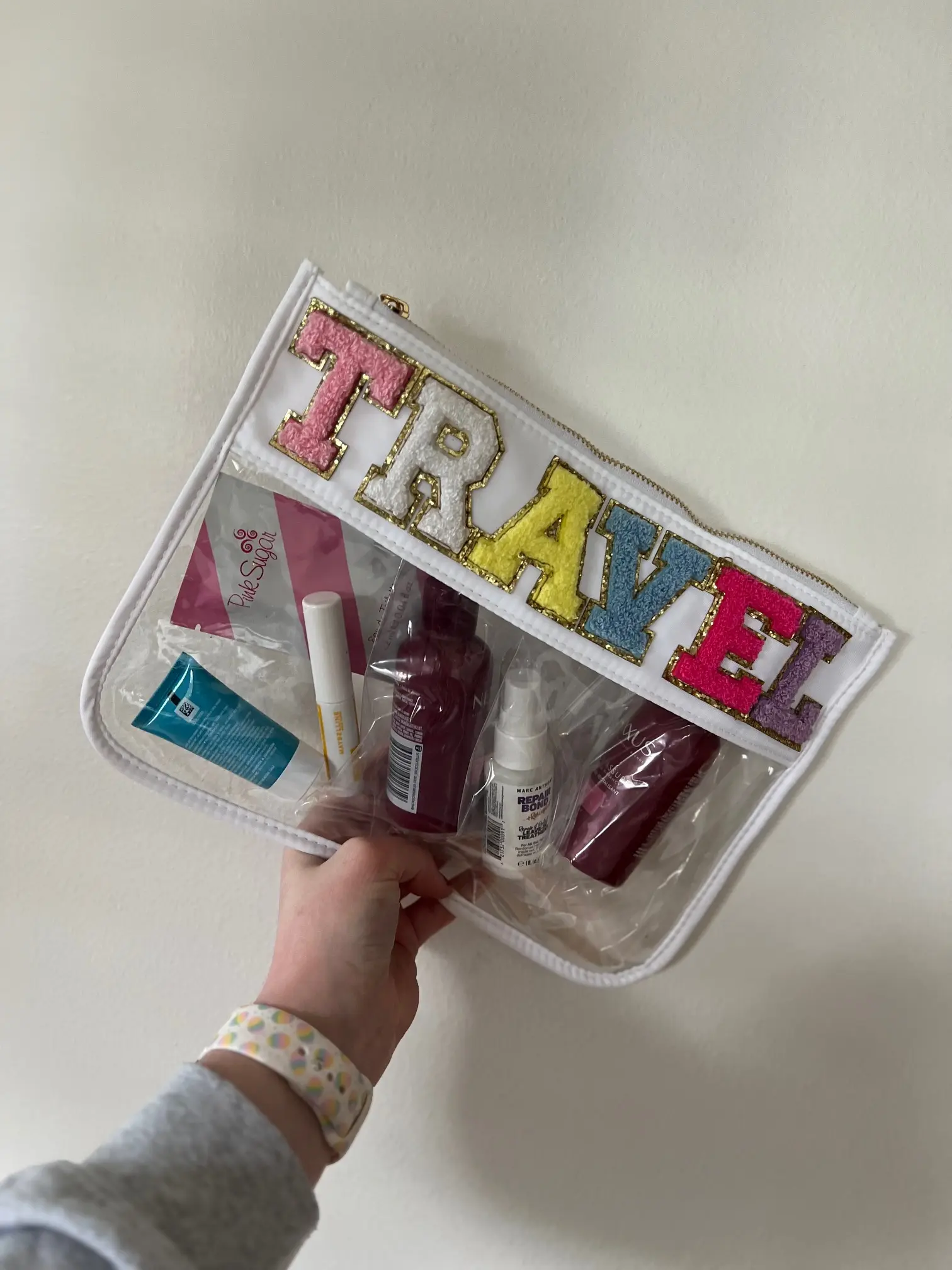TRAVEL POUCH