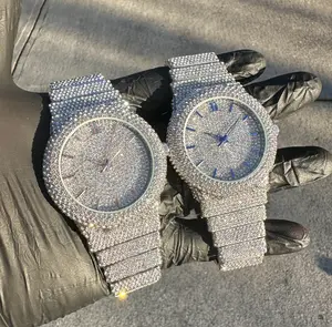 18k Gold/White Gold Round Dial Rose Gold Blue ICED-OUT Hiphop Bussdown Watch