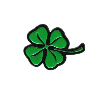 Pin Ferreti San Trebol Verde