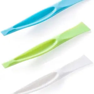 Cleaning Scraper Tool Kitchen Plastic Scraper Multipurpose Stiff Grill Scraper Scratch Free Cleaning Tool Can Opener Sticker Scraper Label Remover Gum Scraper Bottle Opener Lottery ticket scratcher – 3 PCS
