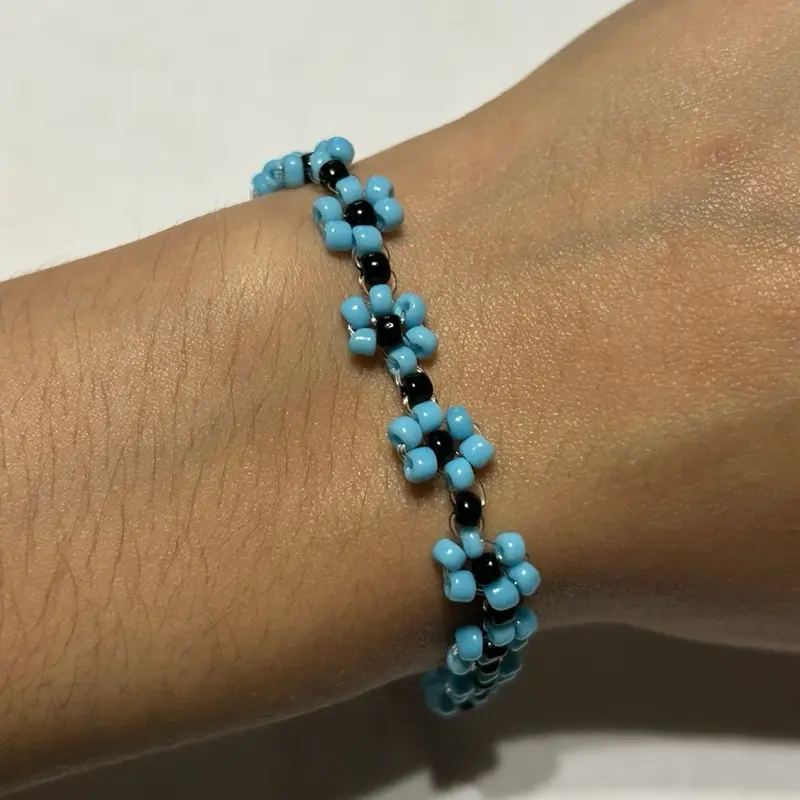 Blue flower bracelet