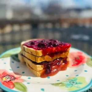 Farmhouse at Sacco’s Strawberry milkshake! It brings the boys to the farm! Utah Strawberry Milkshake Jam – Classic Creamy, Berry Dreamy Say hello to dessert in a jar. Made in small batches right here in Utah, our Strawberry Milkshake Jam blends it all.