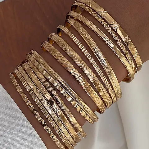 Elegant Gear Embossed Shiny Bracelet Set, 14 Pieces Trendy Stackable Alloy Bangles, Geometric Design Bangle, All-Season Wear, Jewelry Gift for Daily Use