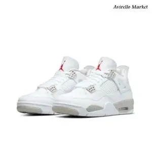 Retro tech white classic style fashionable and trendy sports shoes, retro casual shoes