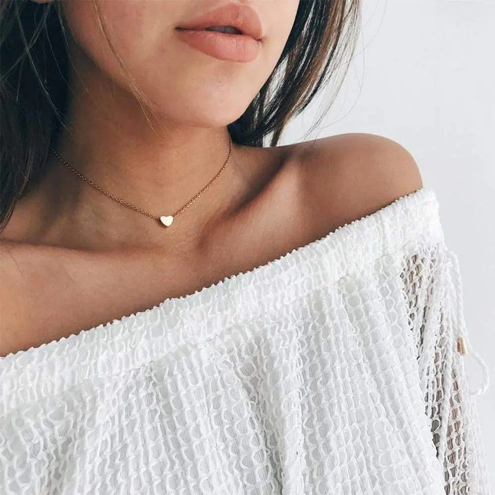 Aphrodite share- Heart Shaped Pendant Necklace