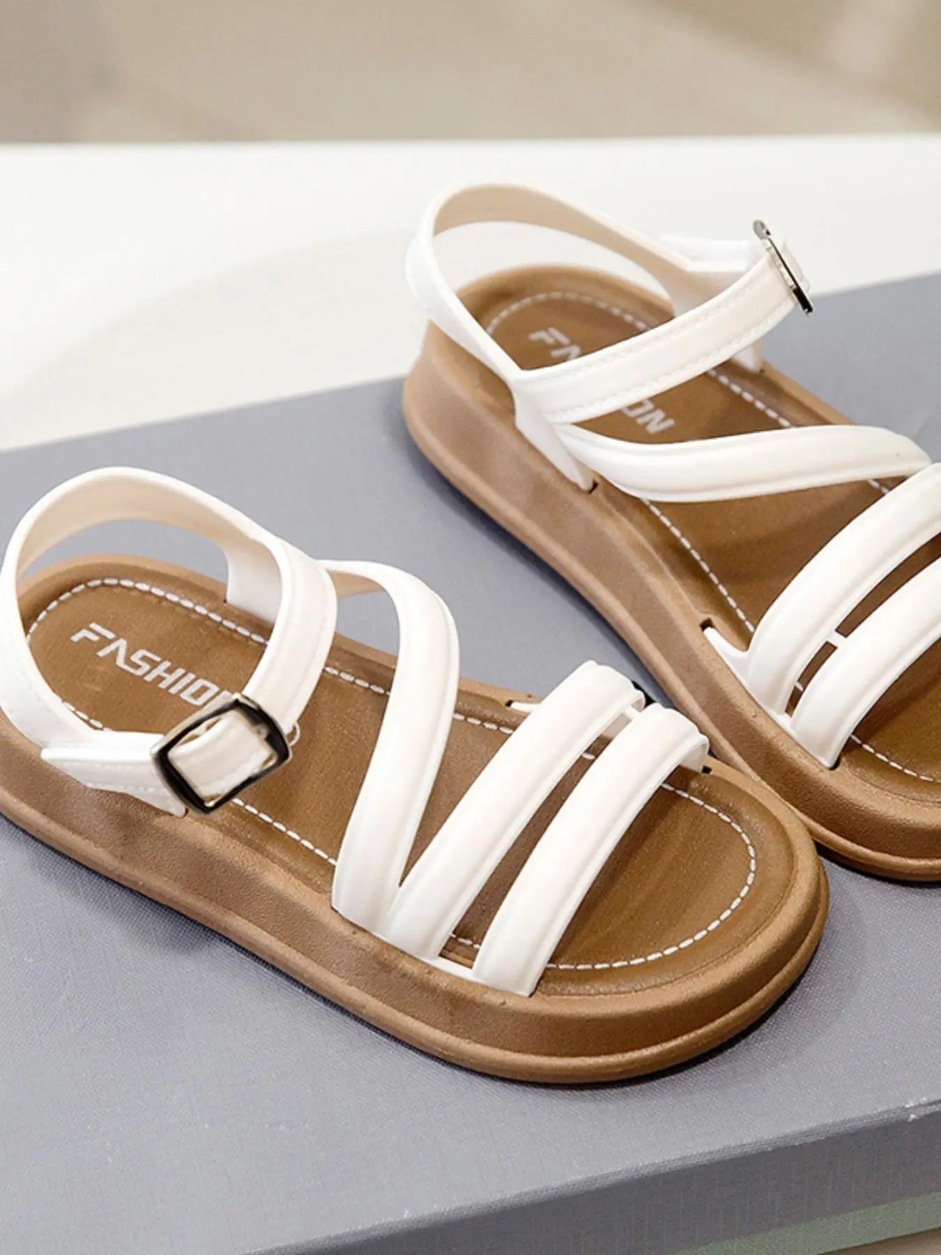 Girl's Solid Color Slides, Casual Comfortable Strap Sandals for Beach, Fashionable Shoes for Kids for Daily Wear