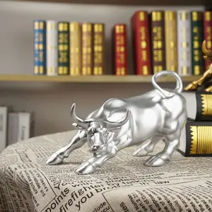 Wall Street Bull Figurine Home Living Room Entrance Wine Cabinet Office Desktop Resin Craft Soft Decoration