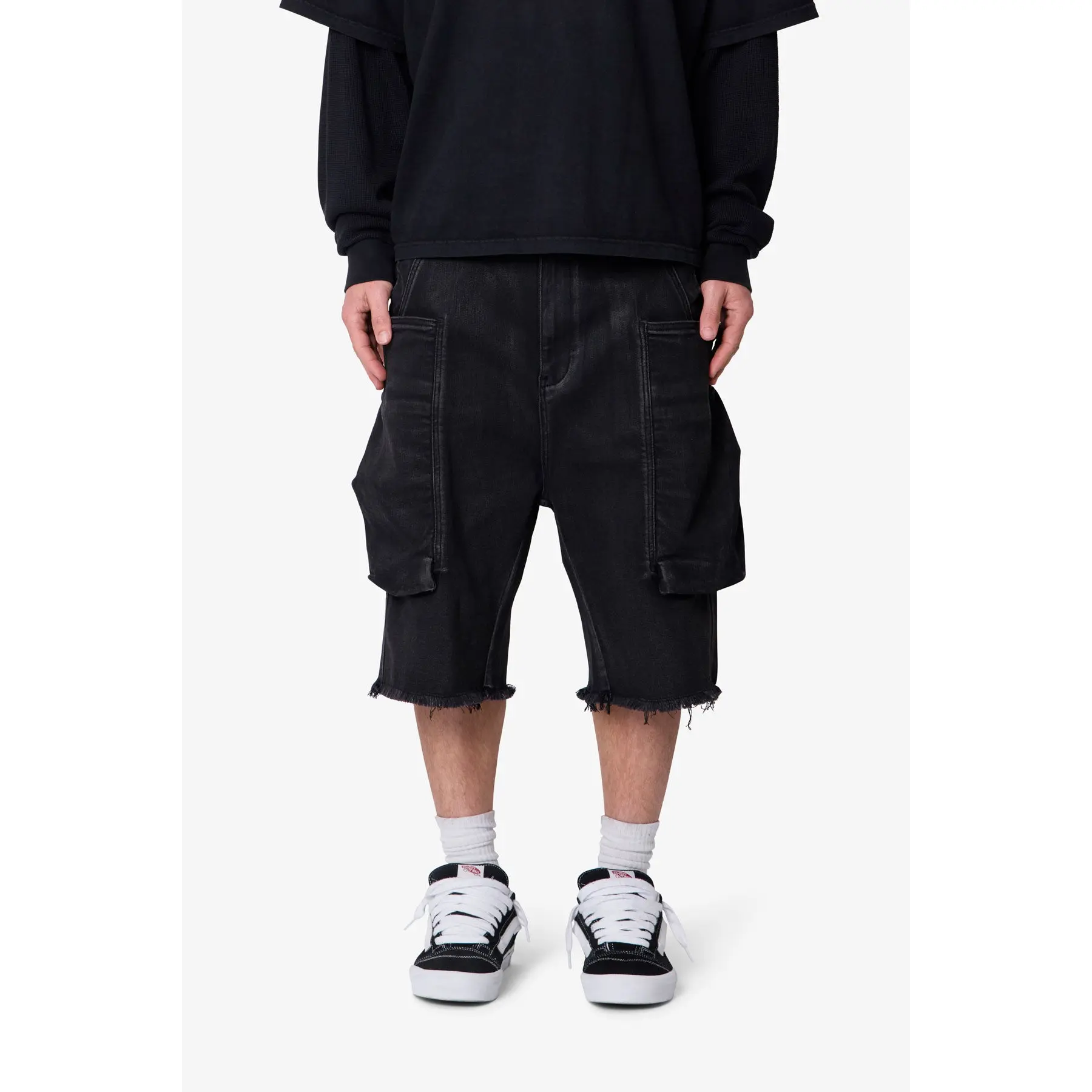 mnml Baggy Waxed Cargo Shorts - Black mnml Baggy Waxed Cargo Shorts - Black