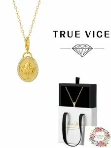 Maple Letter Matte gold maple leaf clavicle necklace. Comes with exquisite drawer jewelry box, ideal gift for women on festivals and anniversaries.
