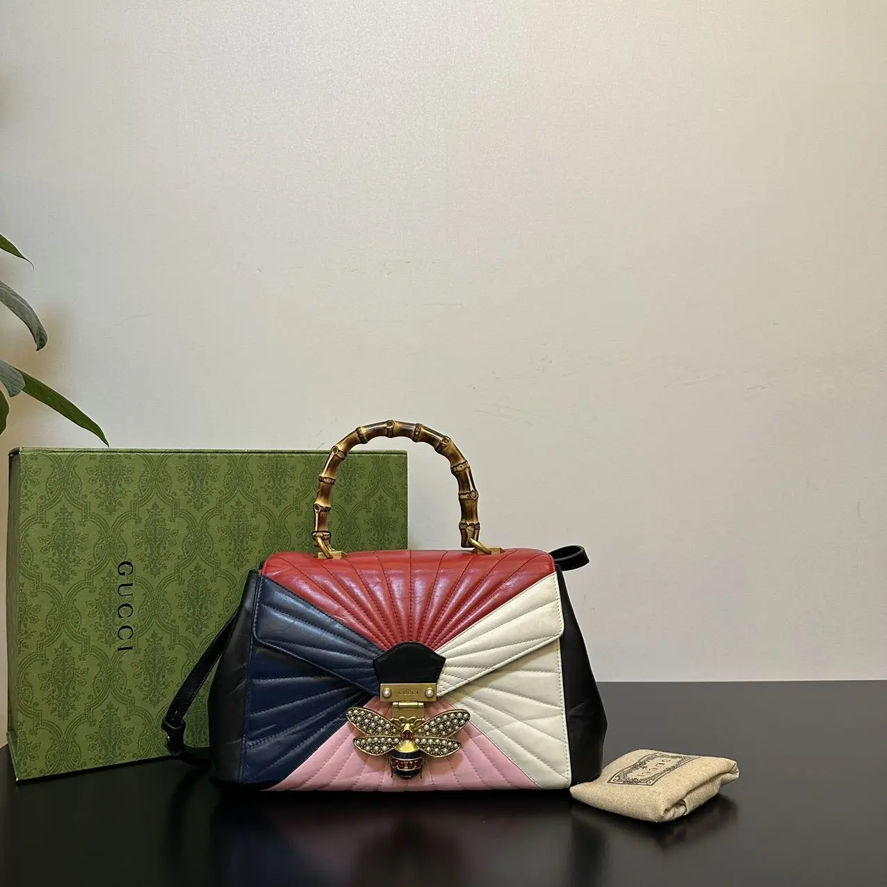 Pre-owned GUCCI Leather Shoulder Bags 7.8'' R2349 Shoulder Bag C7546393935 0304 T1 Chloe