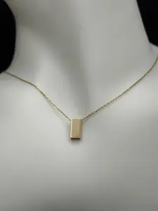 14K Gold Chain with Rectangle Pendant Size 16.5 - 17.5 Elegant Jewelry for Everyday Wear
