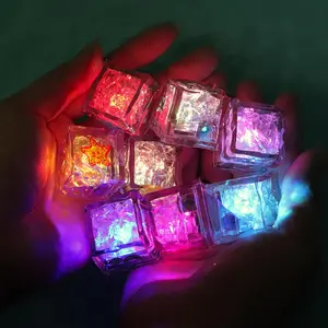 Light Up Ice Cube Toy, 8 Counts/set Water Activated Glow in The Dark Floating Bath Toy, Bathroom Toy for Shower Bathtub Swimming Pool