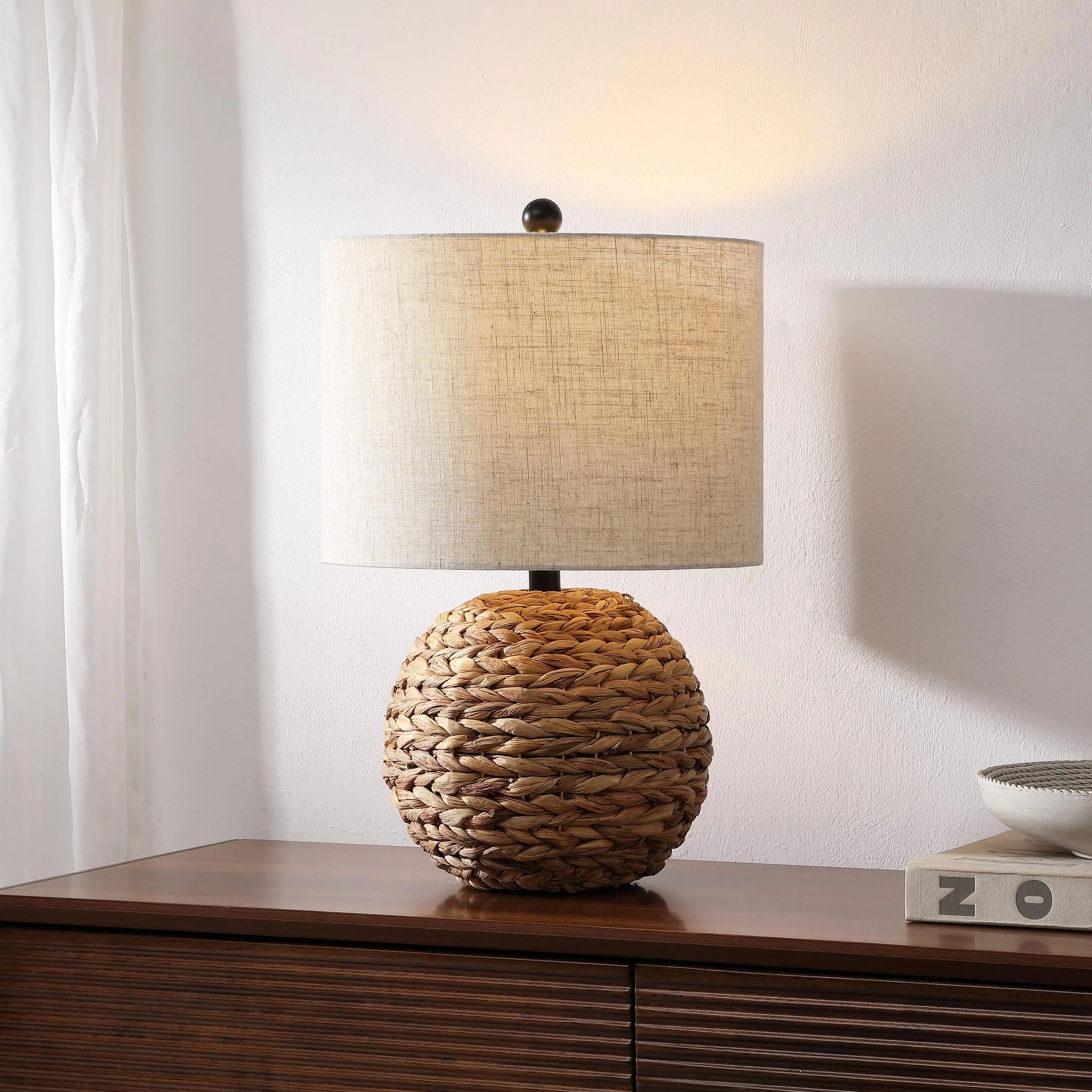 JONATHAN Y Camilo Coastal Woven Rattan Globe Table Lamp 21.5" | Modern Rustic Boho Bedside Nightstand, Oatmeal Linen Drum Shade, Black Metal Frame, LED Bulb Included