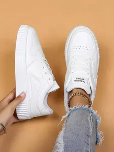 Women's Fashionable Lace Up Low Top Sneakers, Casual Comfortable Breathable Sports Shoes, Female All-match Round Toe Shoes for Daily Wear