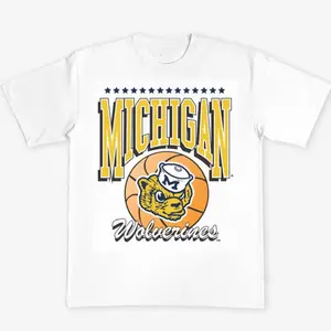 [MADE IN US] Michigan Wolverines T-Shirt - Vintage Sailor Mascot Basketball Graphic Tee - Nostalgic Streetwear for College Hoops Fans