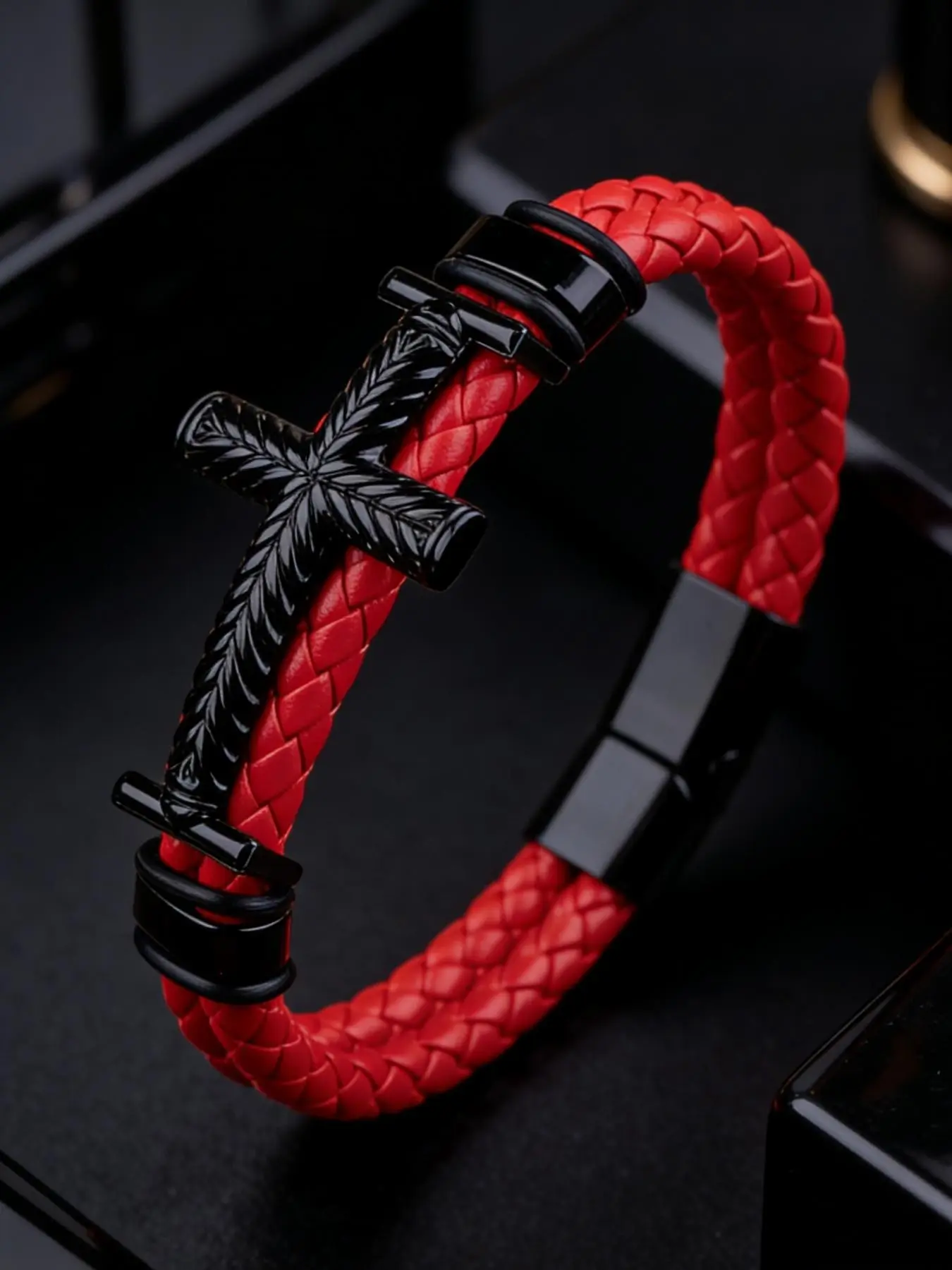 Men's Cross PU Leather Bracelet, Retro Hand Chain, Magnetic Clasp, Religious Jewelry, Stackable Adjustable Bracelets, Gift for Brothers, All Seasons
