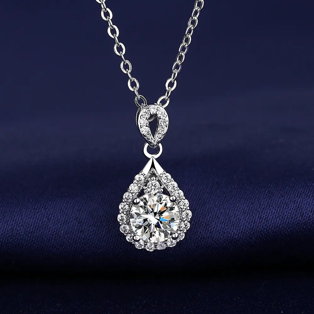 SKU:XL-46 | 1.0CT Moissanite Butterfly Necklace: Light as Wings, Bright as a Dream! Genuine platinum plated