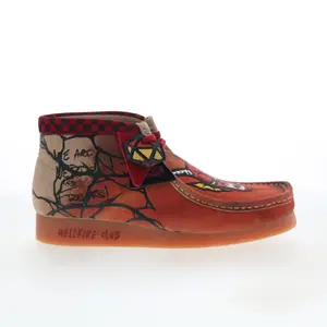 Clarks Wallabee Evo Stranger Things 26181027 Mens Red Chukkas Boots