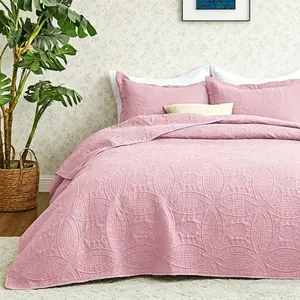 Queen-sized bed cover - Soft summer lightweight bed cover set - Modern style coin pattern suitable for all seasons - 3-piece set (1 blanket, 2 pillowcases)s