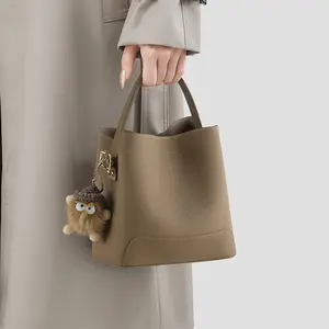 BORA&YAISH Women's Large-Capacity Bucket Bag - Multifunctional Top-Handle Handbag with Shoulder Crossbody Strap and Cute Keychain