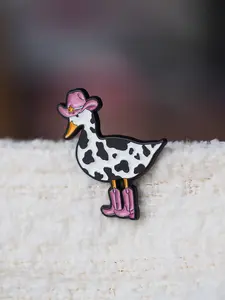 1pcs Cow Print Cowboy Duck Soft Enamel Pin, Funny Western Duck Brooch, Great Gift for Cowgirl Fans & Animal Lovers