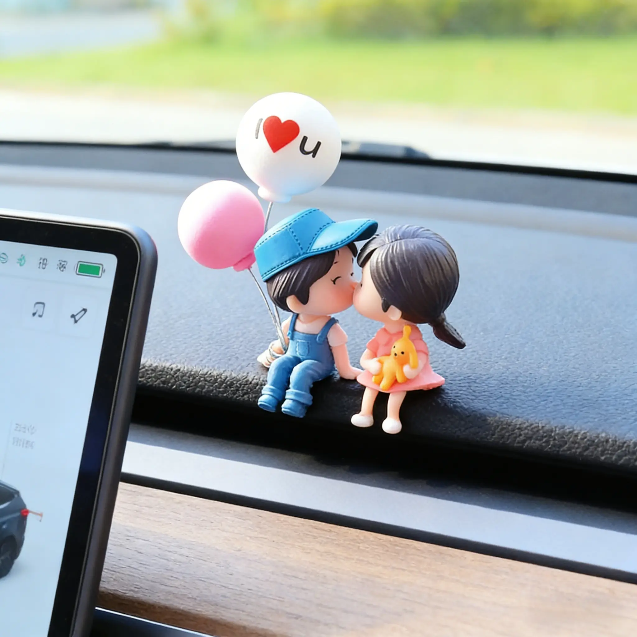 fashionable Cute Couple Car Ornament - Viral Accessories For Car Perfect for TikTok Shop Advent & Valentine's Day Gift of Sweet Commitment Natural Materials Safe Durable Easy Fixing resin figure