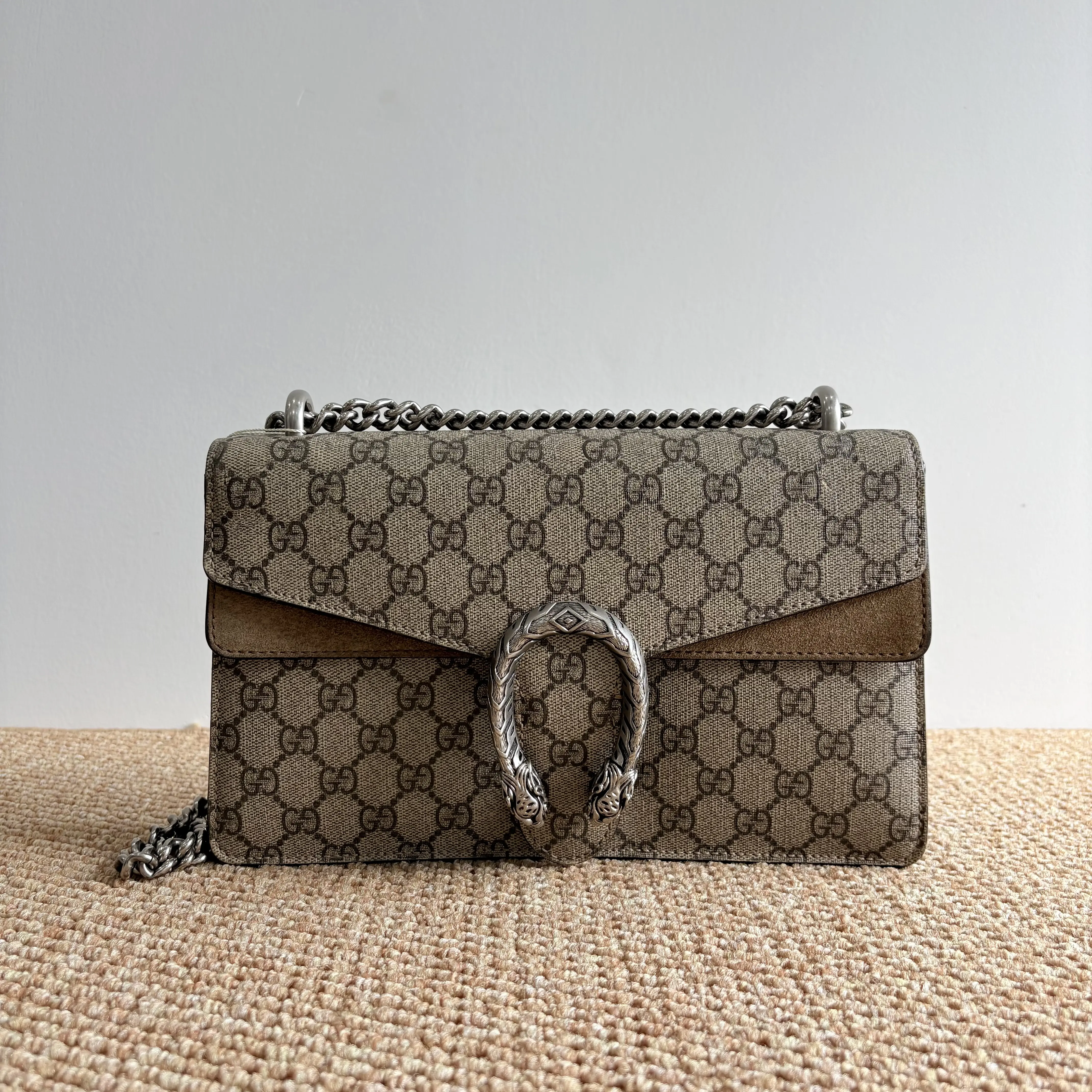 Pre-owned GUCCI Authentic Dionysus Medium GG Supreme Beige Chain Shoulder Bag