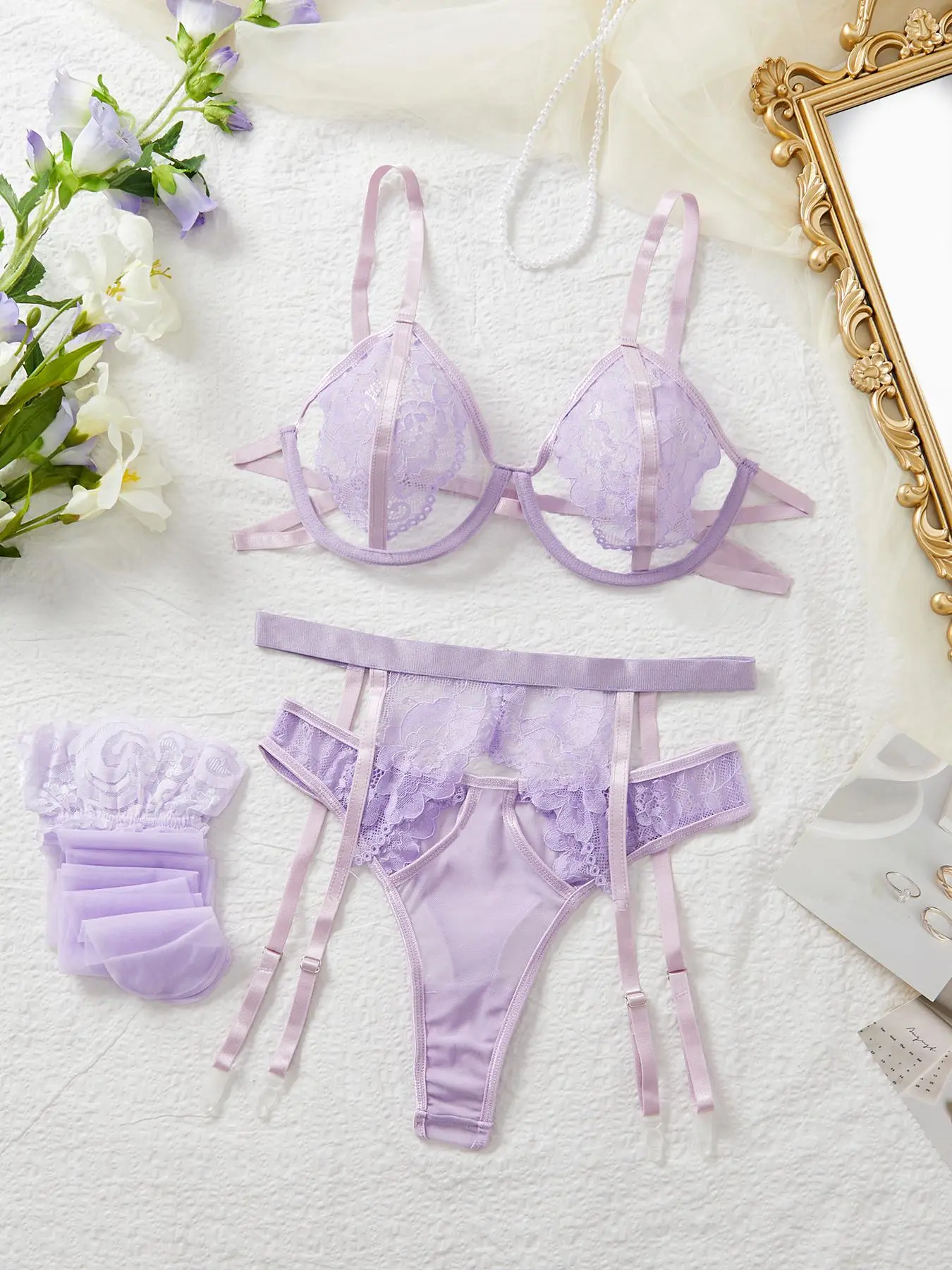 Women's Lace Sexy Lingerie Set, Womenswear Solid Color Bra & Thong & Garter  Belt & Stocking, Elegant Comfy Lightweight Breathable Fitted Lingerie Set  for Women Underwear