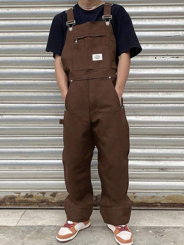 Manfinity Hypemode Men's Coffee Brown Bib Overalls with Patch Design Oversized Fit Casual Fashion Shortsleeve Straps Regular Fit Menswear Plain Fabric Cropped Natural
