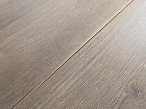 Clearance - Laminate Floor Planks - Umbrella