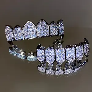 Hip Hop Bling Iced Out CZ Halloween Vampire Teeth Grills Caps for Men Women Top&Bottom Cubic Zirconia Golden Silvery Color Plated Tooth Grills Cap Jewelry