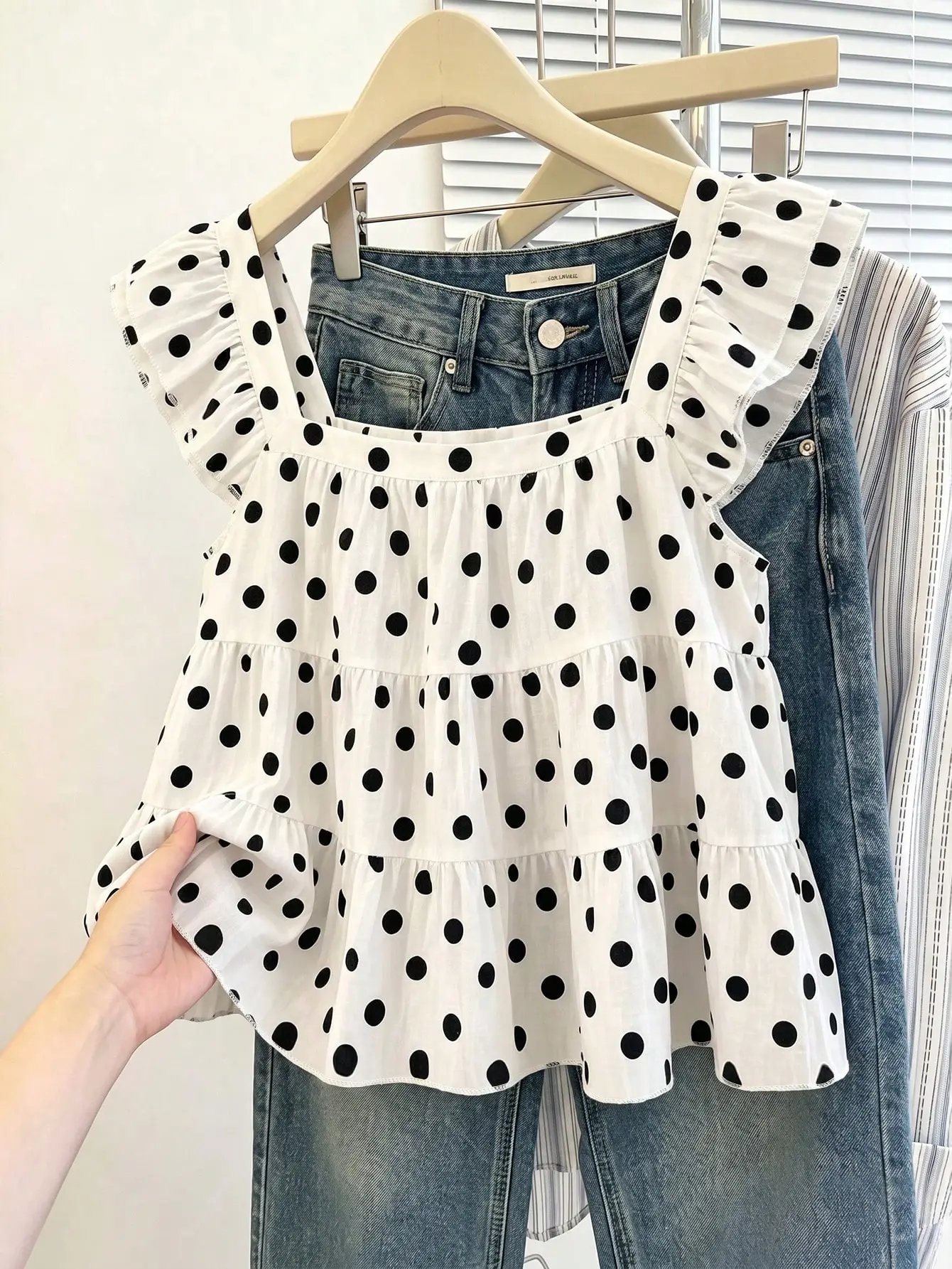 VYNCE Y2K Polka Dot Ruffle Top White Black Multi-Layer Loose Blouse Elegant Summer Beach Vacation Going Out Brunch