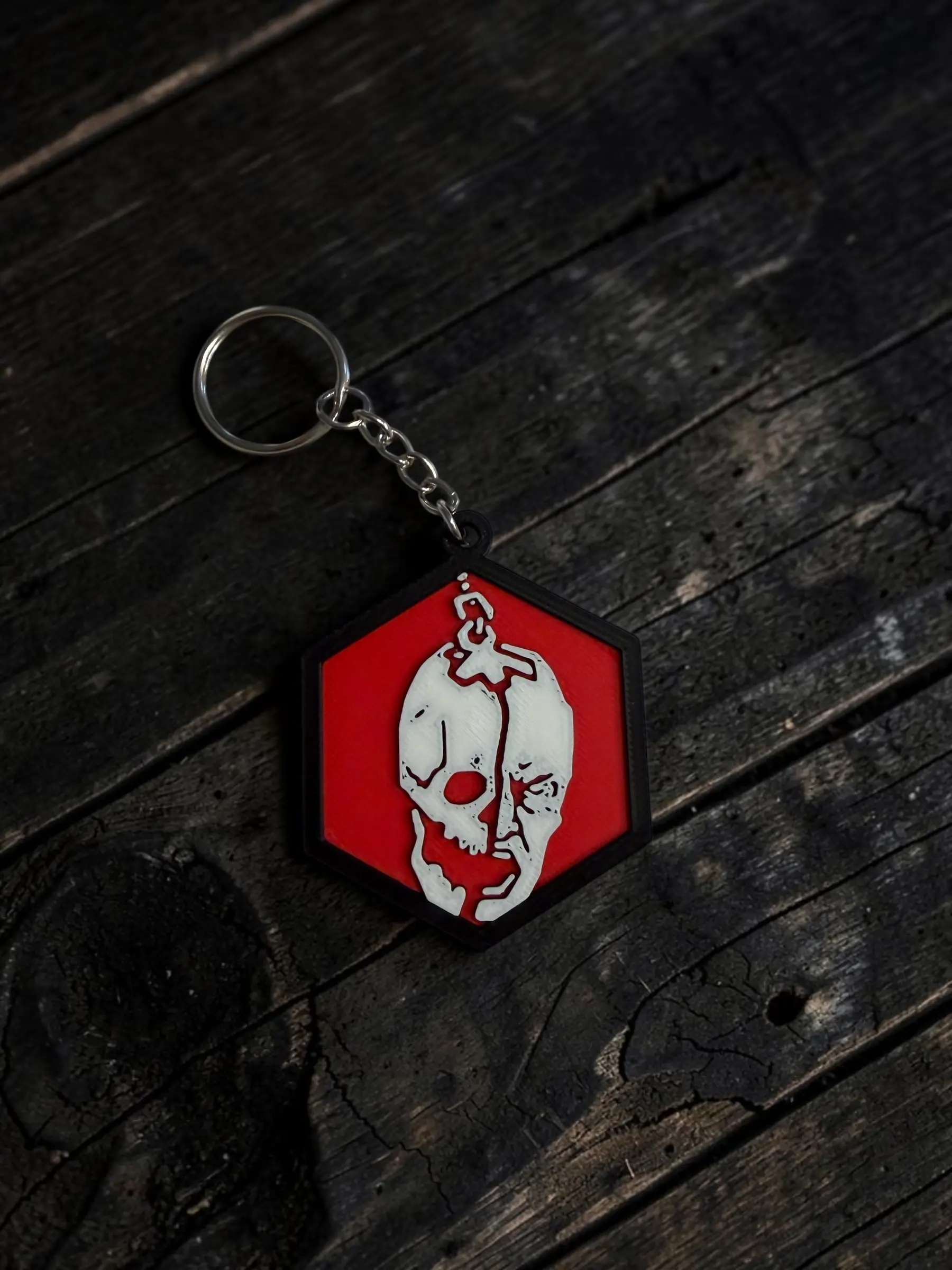 Dead By Daylight - Memento Mori Offering Keychain