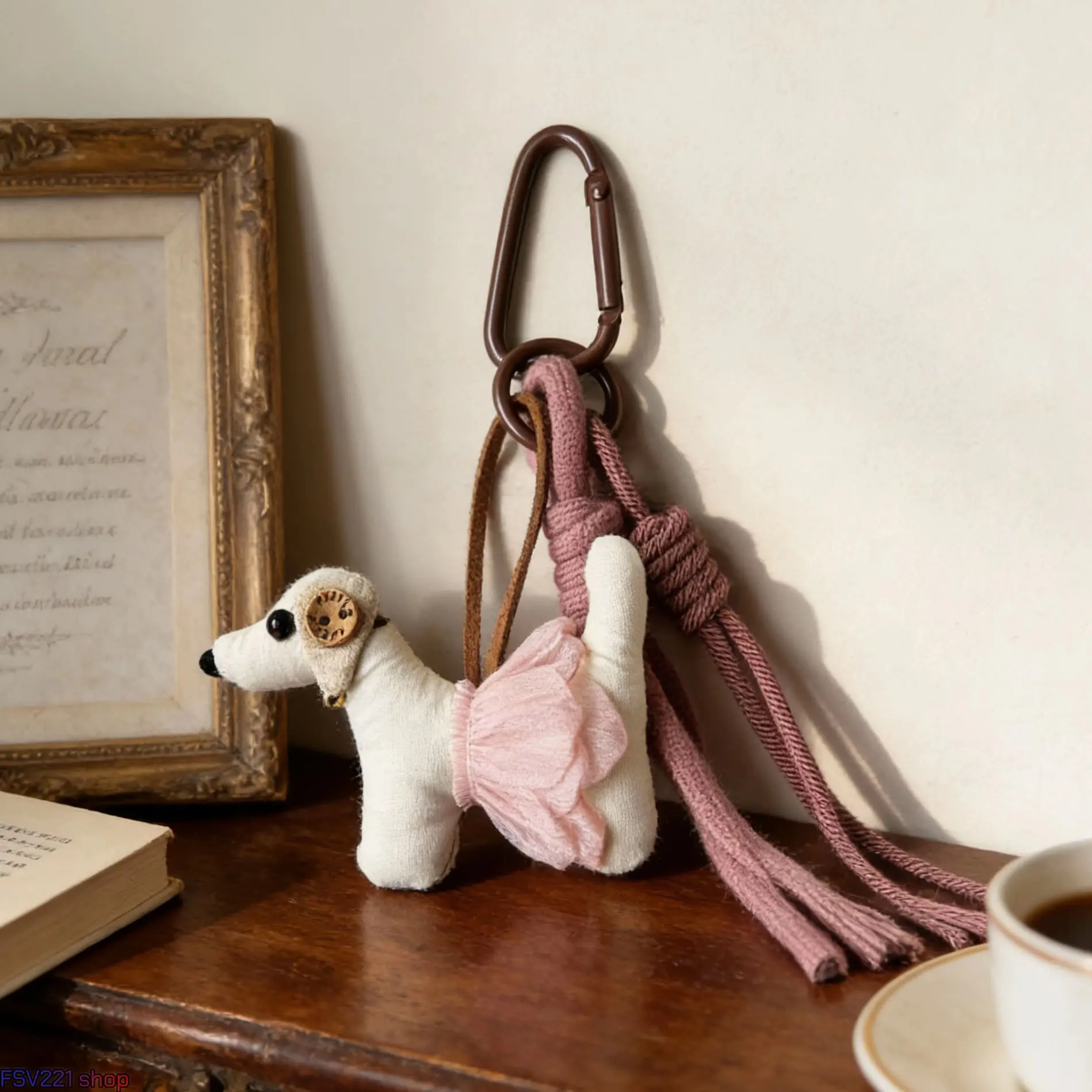 Cottagecore Animal Form Bag Charm, Bohemian Style Keychains with Macrame Tassel, Cute Kawaii Accessories for Handbag Decor, Hand-Braided, Sturdy Clip