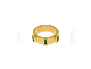 EMERALD RING