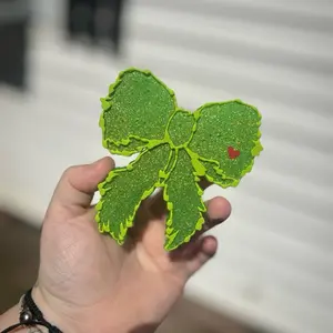 Christmas Guy Bow Freshie