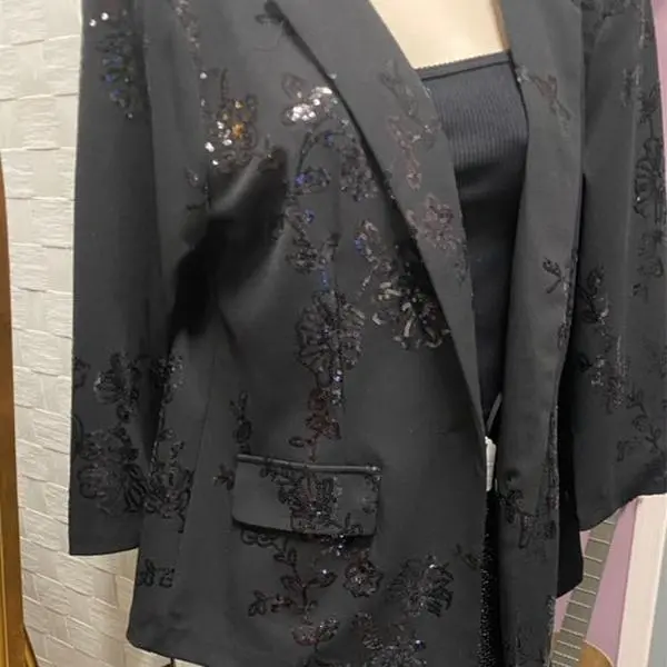 Black sequin blazzer