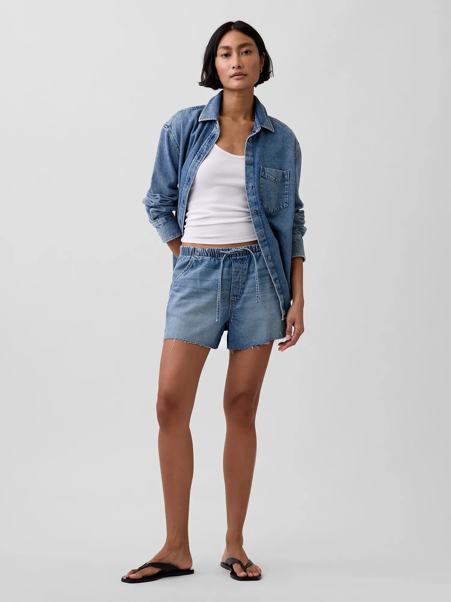 Gap Women's 3.5” Low Slung Easy Denim Shorts