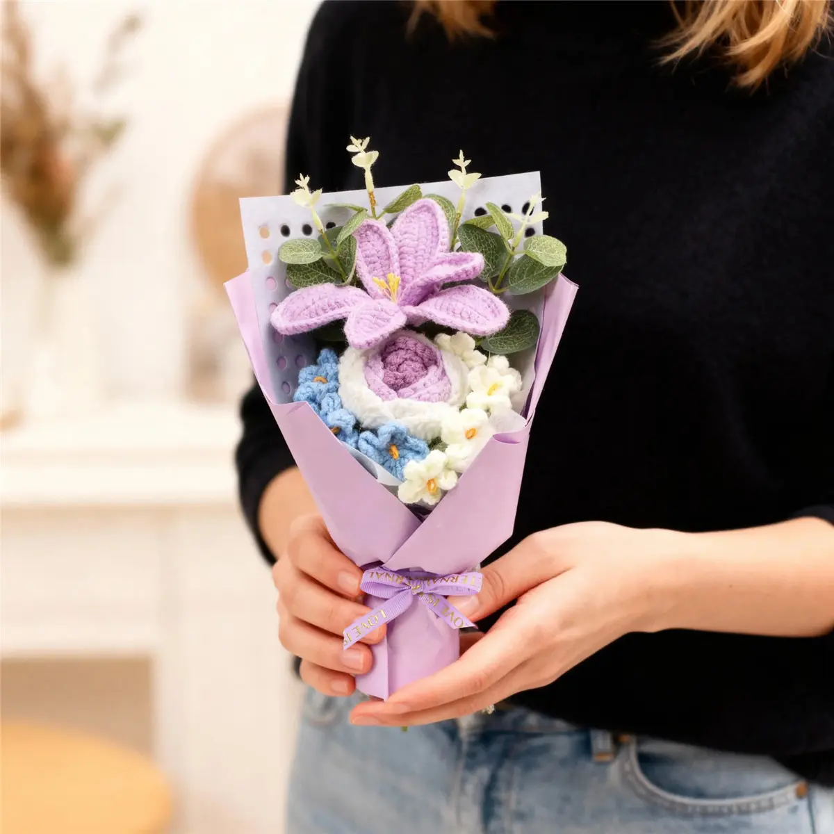 Handmade Crochet Decorative Bouquet with Faux Flower Decoration, Artificial Roses, Tulips and Flower, Perfect Gift for Valentine's Day, Mother's Day, Graduation, Christmas