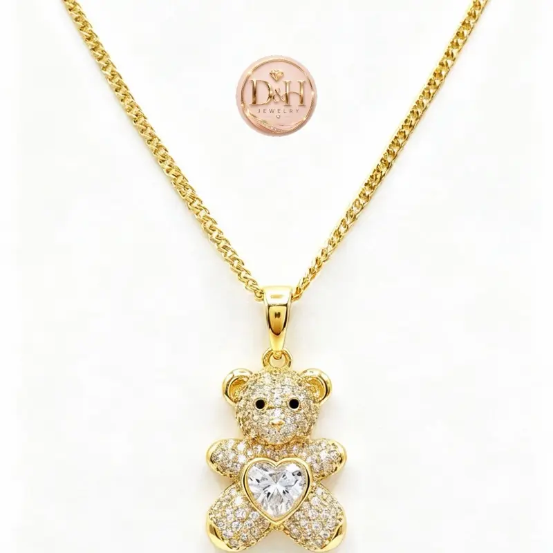 Female Alloy Necklace Chain with Bear Pendant, Daily Wear Costume Jewelry Accessory