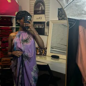 Lilac Kenyan Backless Deras - Elegant Purple Tie-Dye Dress with Flowing Fabric and Unique Design