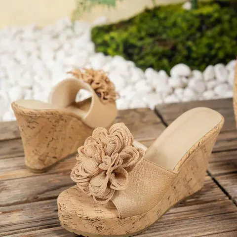 Women's Flower Decorated Wedge Sandals, Casual Comfortable Wedge Sandals for Summer, Female All-match Round Toe Sandals for Daily Wear, Boho Style Sandal, Floral Design Sandals, Floral Sandals, Casual Summer Footwear, Boho Shoes