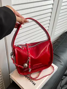 Trendy Women's Chain Crossbody Bag, Spring Summer Fashion Accessory, Versatile Handbag for All Occasions, Stylish Small Square Purse, Chic Crossbody Purse