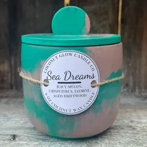 Coconut Glow Candle Co. Sea Dreams 9 oz Coconut Wax Candle Juicy Melon Crisp Citrus Jasmine Aged Driftwood Scent