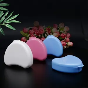 1pc Color Plastic Denture Box, Heart-shaped Denture Box, Heart-shaped Tooth Retainer Storage Box, Cute Tooth Box, Heart-shaped Tooth Storage Box, Multifunctional Appliance, Tooth Retainer Protection