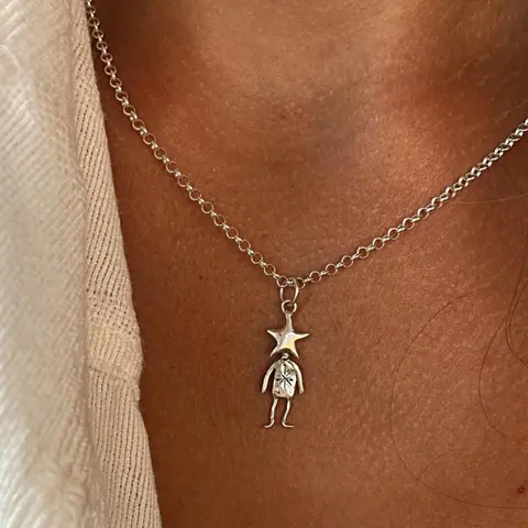 Minimalist Gold and Silvery Star Boy Pendant Necklace - Dainty Cute Figure Charm Choker for Daily Casual Outfits Daily Vacation Couple's Gift Minimalist Chain Cute Doll Pendant Stainless Steel Necklaces Casual Style Necklaces Fashion Minimalist Necklace
