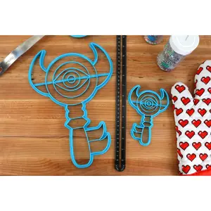 XL 12 Inch Boss Key Cookie Cutter - Large Cookies